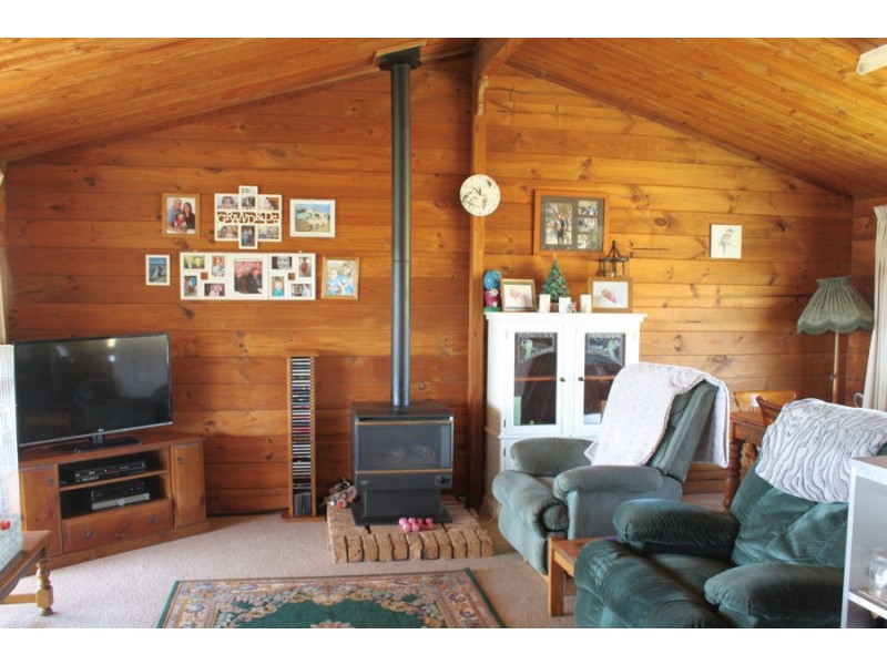 4884 Angas Valley Road, Walker Flat SA 5238