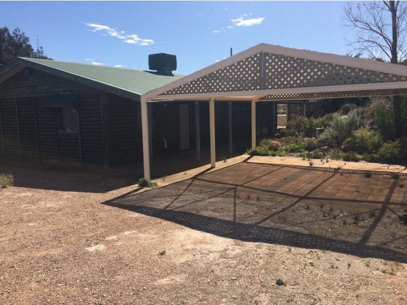 Unit 1 / 381 Coast Road, Moonta Bay SA 5558