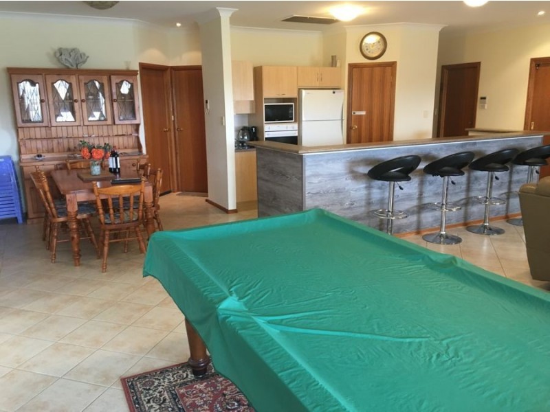 64 Pommern Way, Wallaroo SA 5556