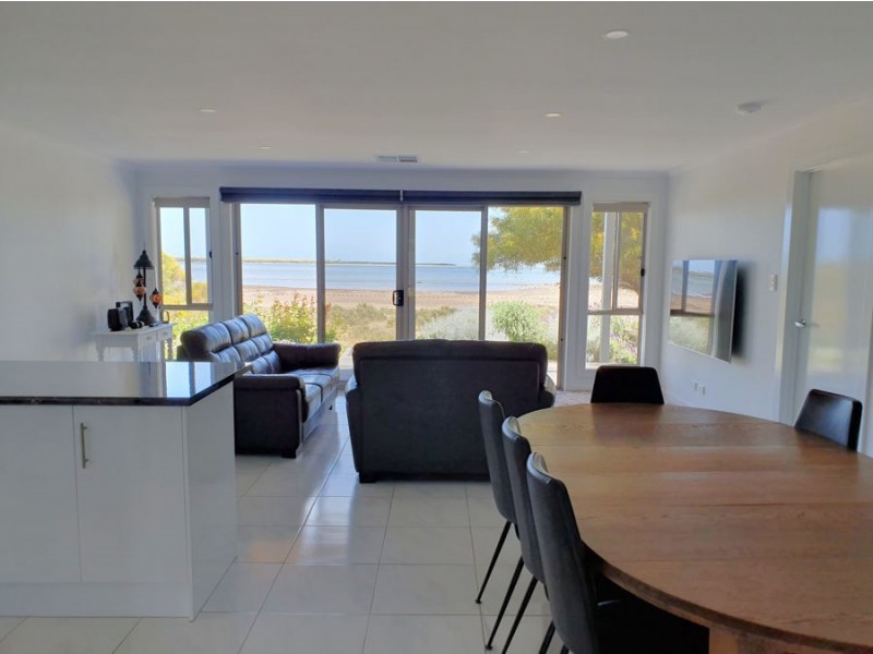 57 Kerley Street, Port Broughton SA 5522