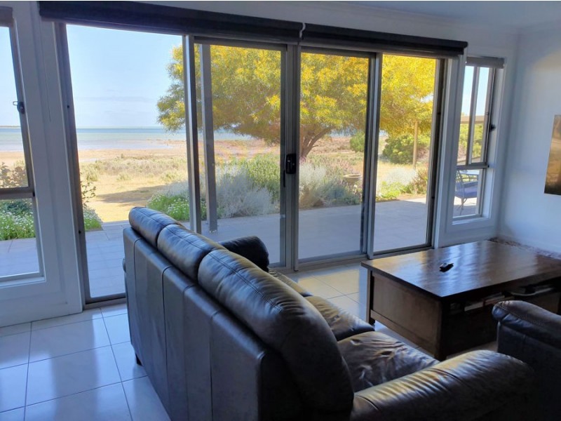 57 Kerley Street, Port Broughton SA 5522