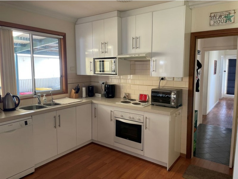 110 John Lewis Drive, Port Broughton SA 5522