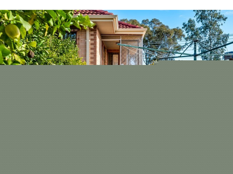 15 Hinton Avenue, Para Hills SA 5096