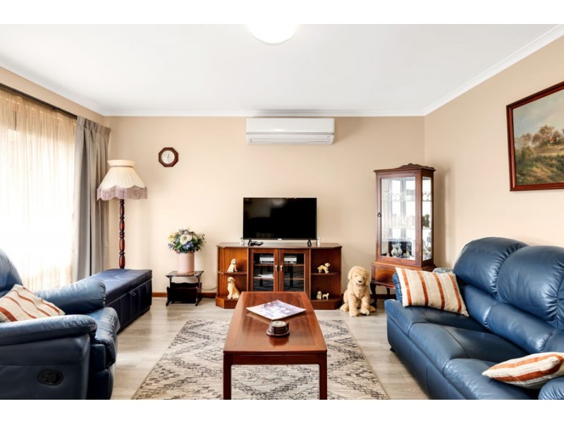 33 Barmera Avenue, Hope Valley SA 5090