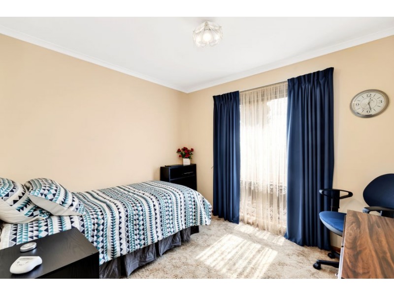 33 Barmera Avenue, Hope Valley SA 5090