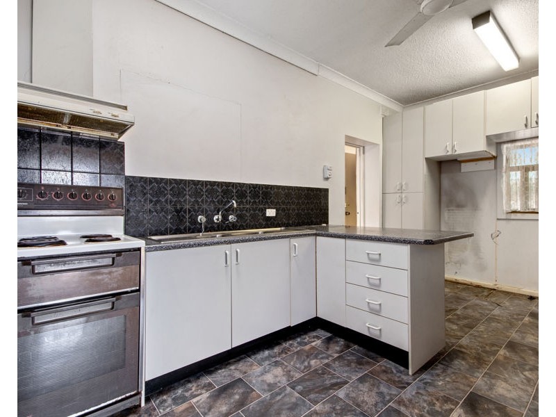 16 Clare Avenue, Athelstone SA 5076