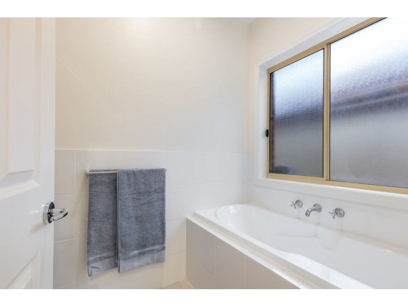 32B Clare Avenue, Athelstone SA 5076