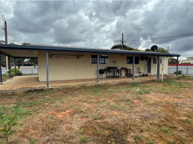 37-39 Lincoln Highway, Cowell SA 5602