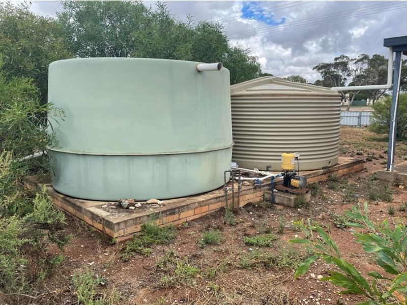 37-39 Lincoln Highway, Cowell SA 5602