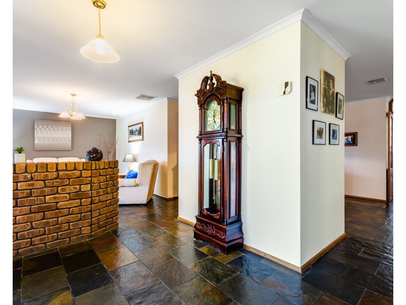 4 Onyx Court, Hope Valley SA 5090