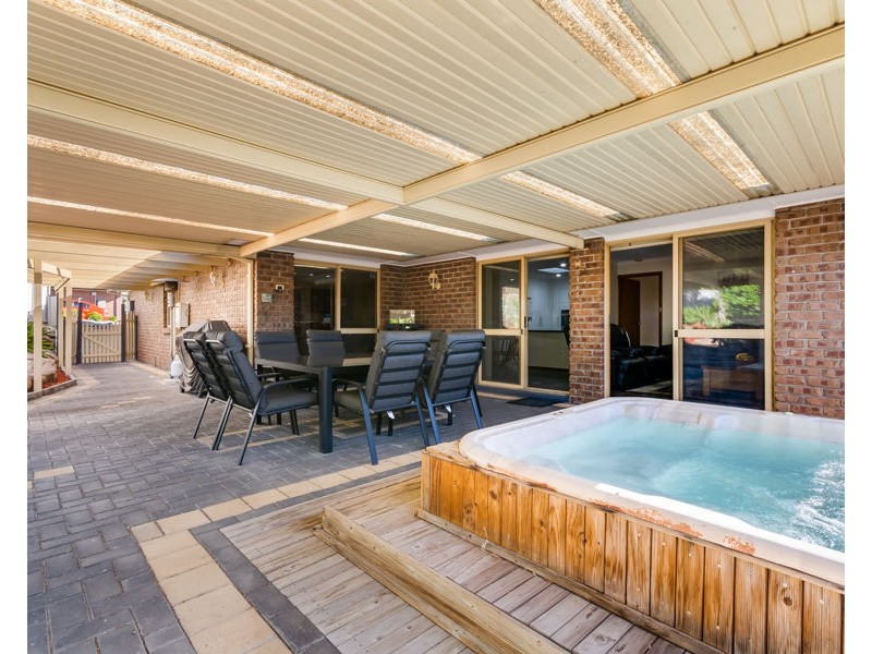 4 Onyx Court, Hope Valley SA 5090