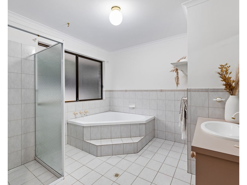 13 Prelate Court, Wynn Vale SA 5127