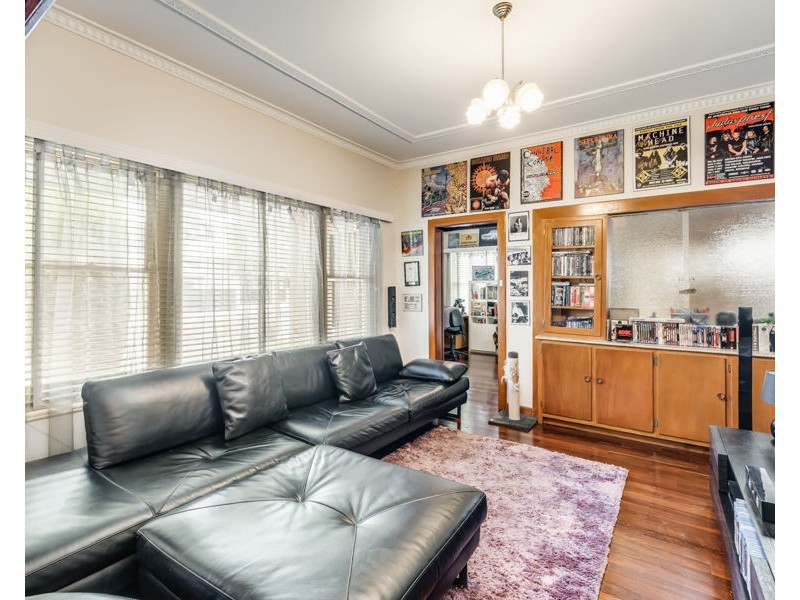 16 Hooking Avenue, Royston Park SA 5070