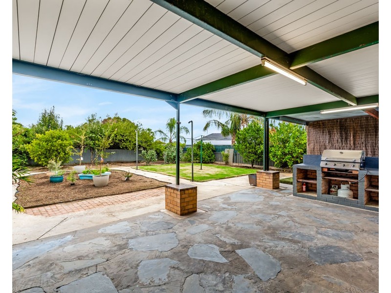 39 Barmera Avenue, Hope Valley SA 5090