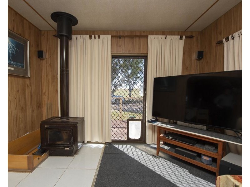 40 Hobbs Road, Port Broughton SA 5522