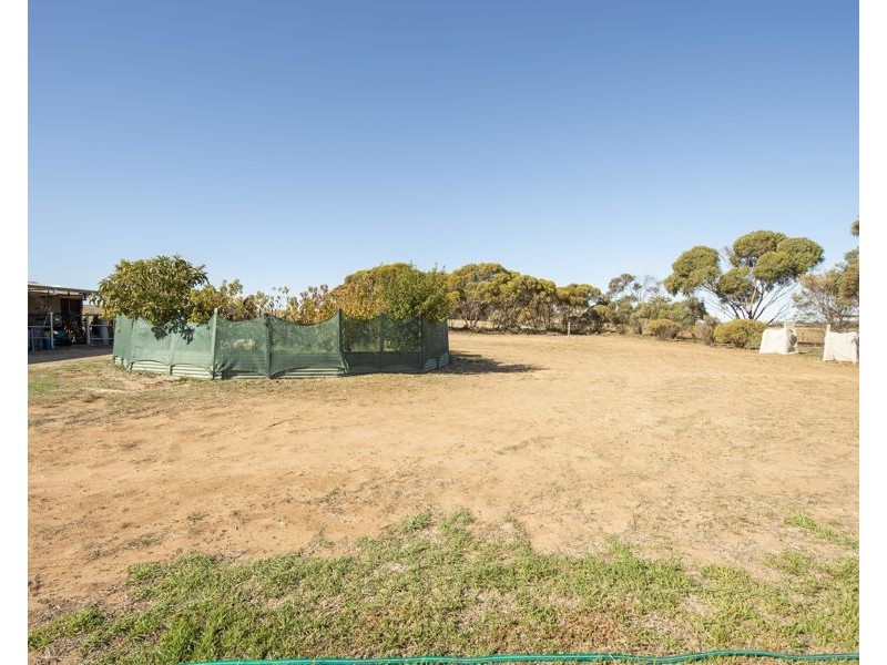 40 Hobbs Road, Port Broughton SA 5522