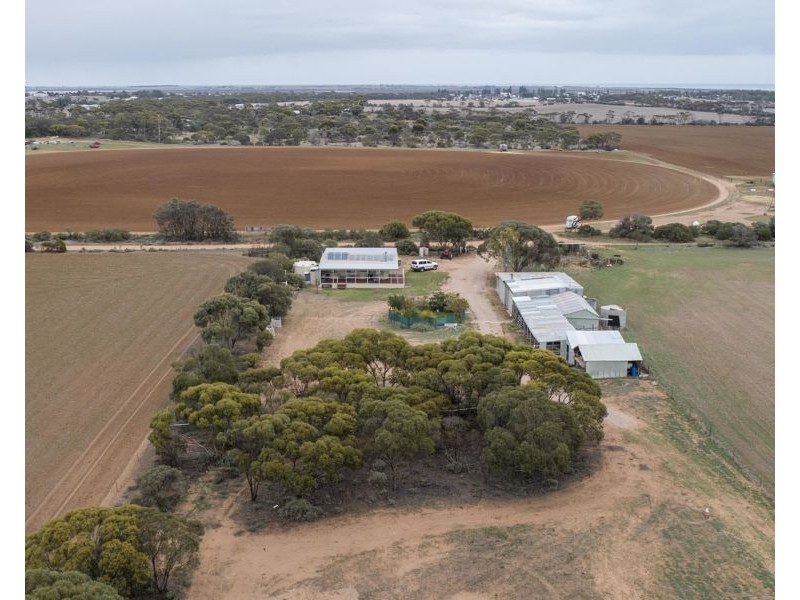 40 Hobbs Road, Port Broughton SA 5522