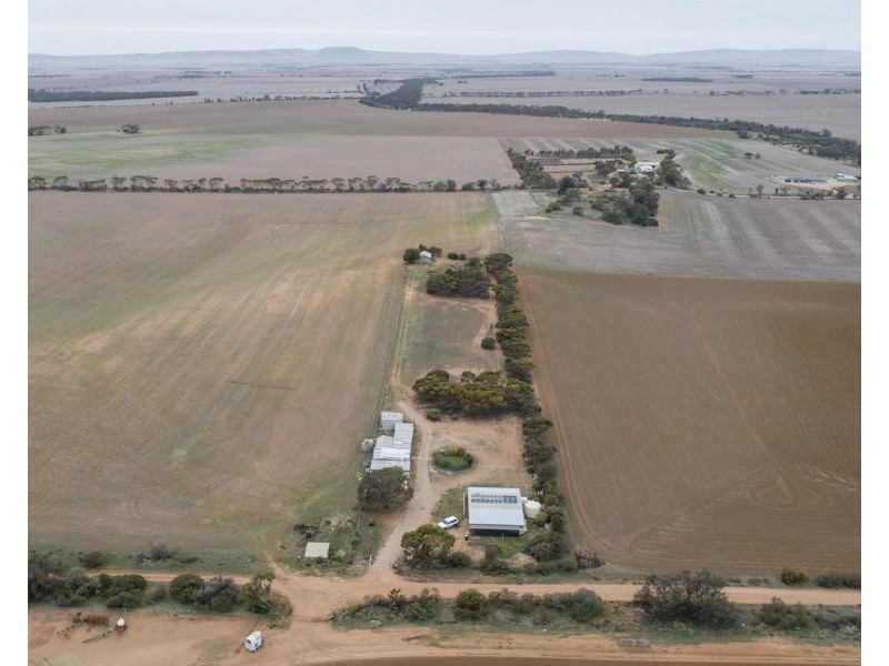 40 Hobbs Road, Port Broughton SA 5522