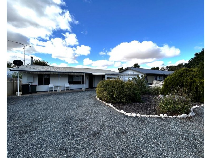 17 Queen Mary Street, Mannum SA 5238