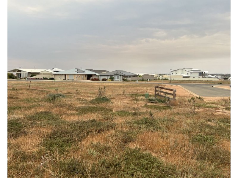 Lot 2 Albyn Place, North Beach SA 5556