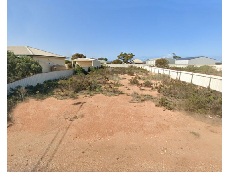 15 Burton Street, Cowell SA 5602