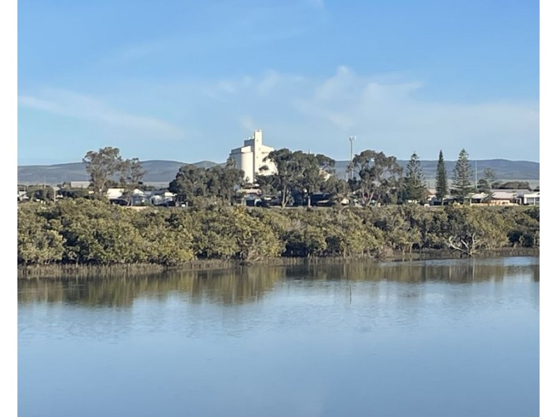 7 (Lot 37) Harbourside Drive, Cowell SA 5602