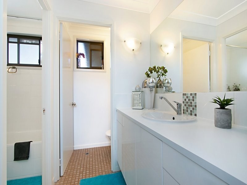 18 Roberta Crescent, Bilambil Heights NSW 2486