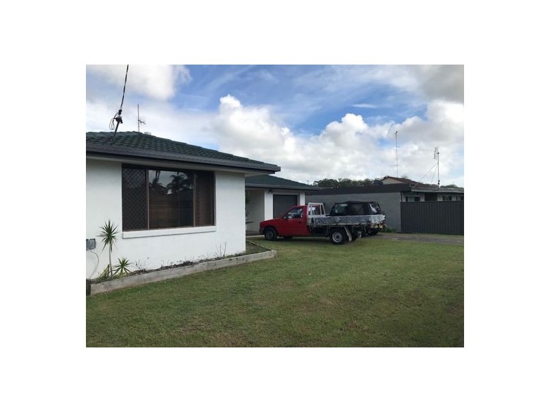 29 Riviera Ave, Tweed Heads West NSW 2485