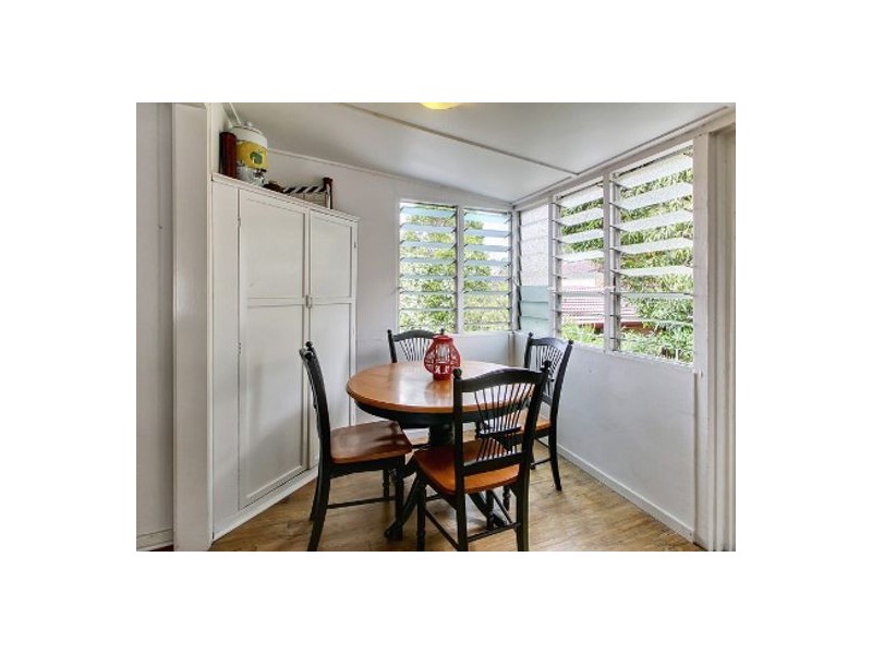 6 Byrneside Terrace, Wynnum QLD 4178