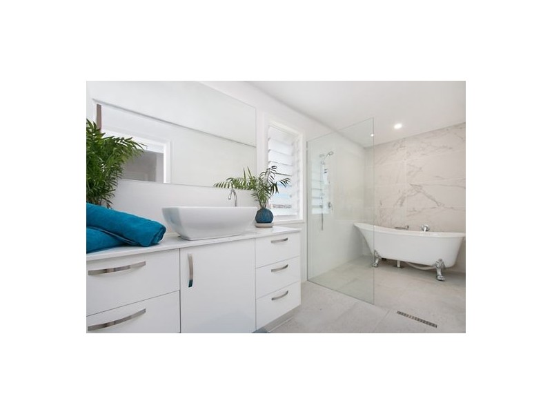 57 Cominan Ave, Banora Point NSW 2486