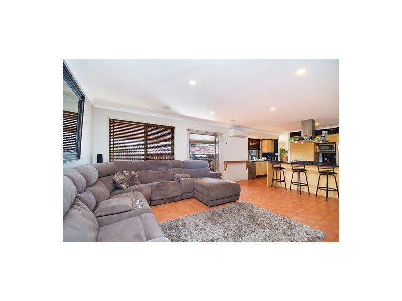 7 Firewheel Way, Banora Point NSW 2486