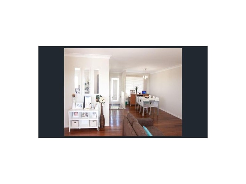 27 Laura Street, Banora Point NSW 2486