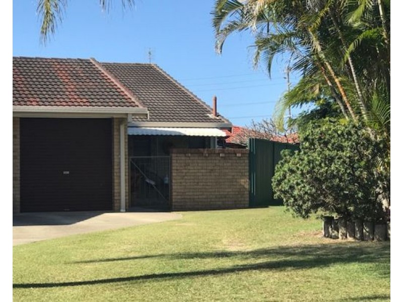 2/18 Bambaroo Crescent, Tweed Heads NSW 2485
