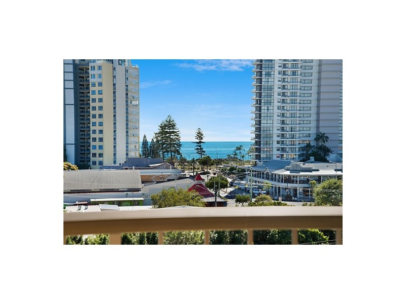 9 18 Lanham Street, Coolangatta QLD 4225