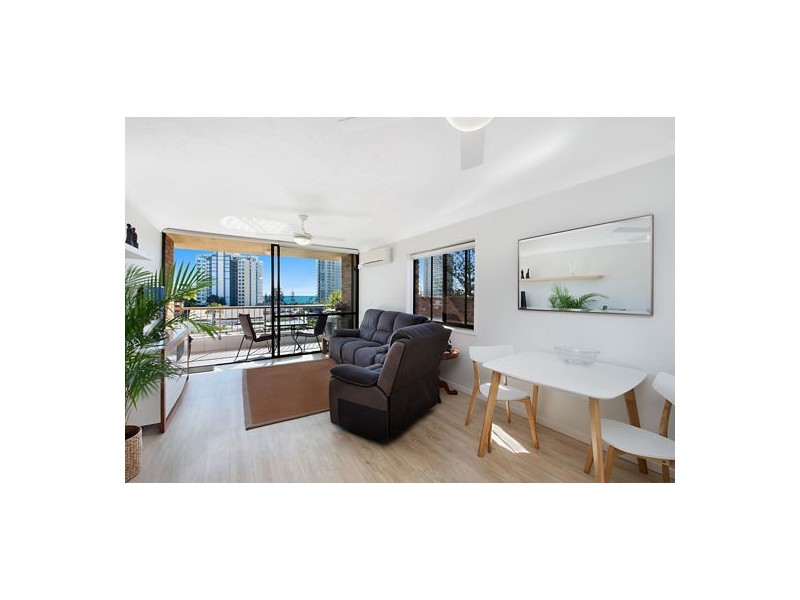 9 18 Lanham Street, Coolangatta QLD 4225