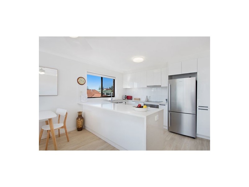 9 18 Lanham Street, Coolangatta QLD 4225