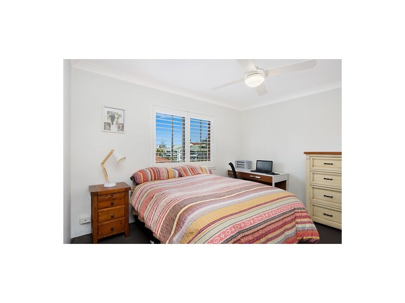 9 18 Lanham Street, Coolangatta QLD 4225