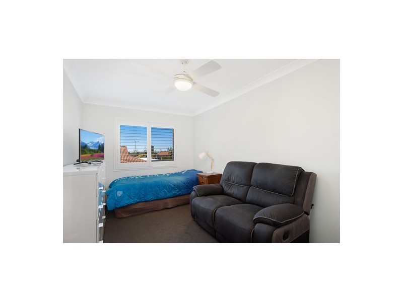 9 18 Lanham Street, Coolangatta QLD 4225