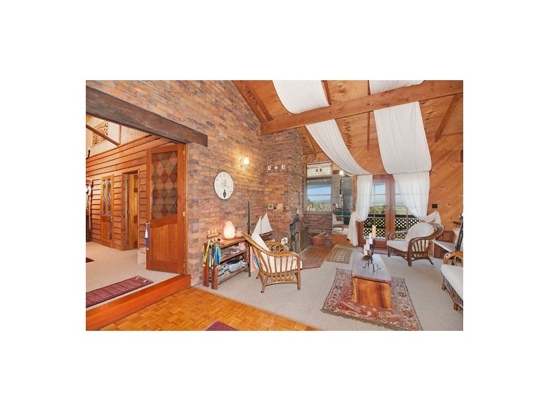 4 Figtree Rd, Terranora NSW 2486