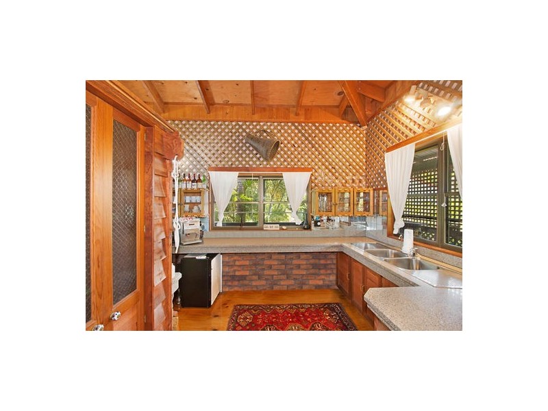 4 Figtree Rd, Terranora NSW 2486