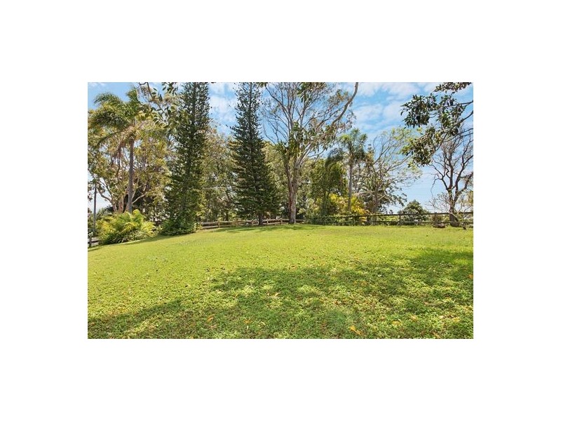 4 Figtree Rd, Terranora NSW 2486