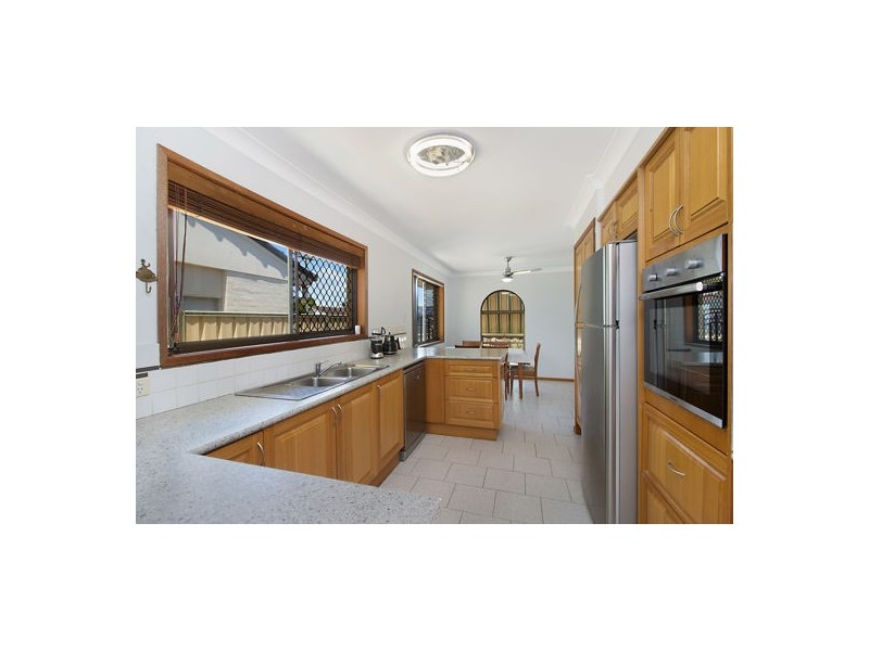 30 Riviera Ave, Tweed Heads West NSW 2485