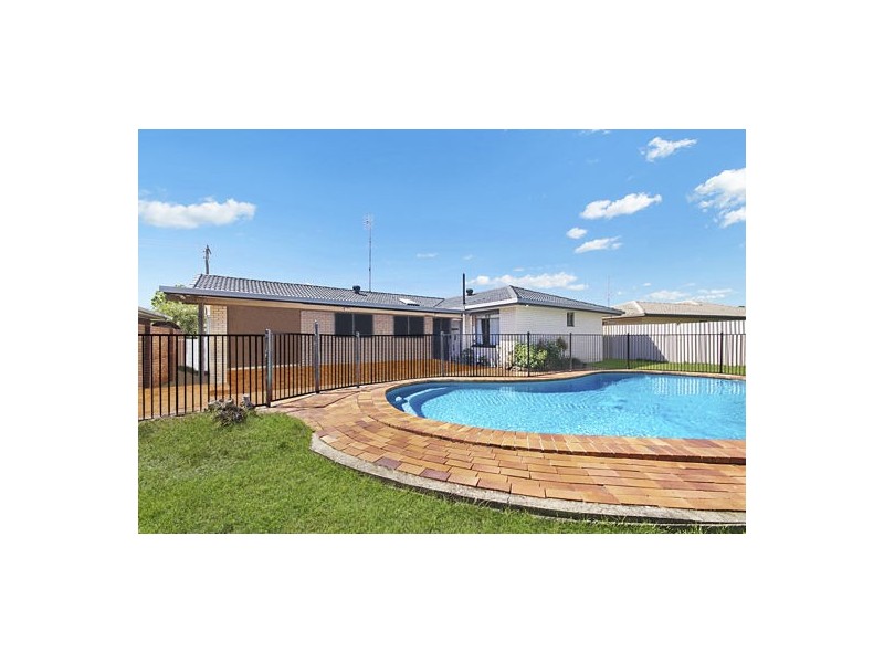 65 Riviera Ave, Tweed Heads West NSW 2485