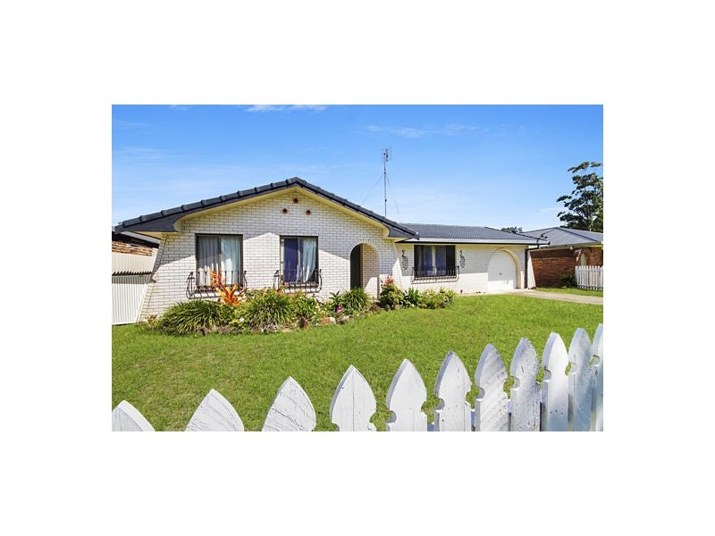 65 Riviera Ave, Tweed Heads West NSW 2485