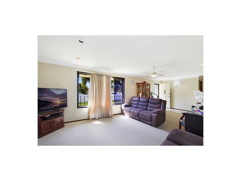 65 Riviera Ave, Tweed Heads West NSW 2485