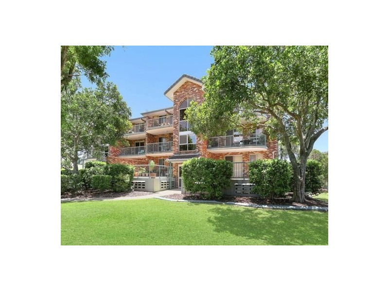 8 17 Korina Ave, Coolangatta QLD 4225