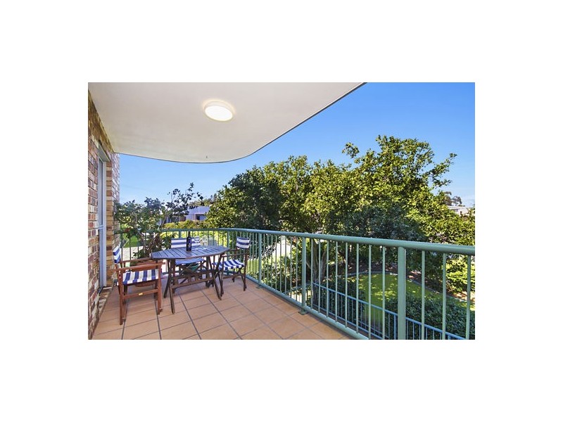 8 17 Korina Ave, Coolangatta QLD 4225