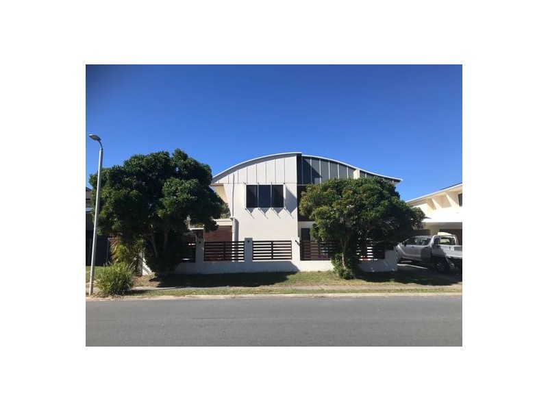 2/1 Cottonwood Lane, Casuarina NSW 2487