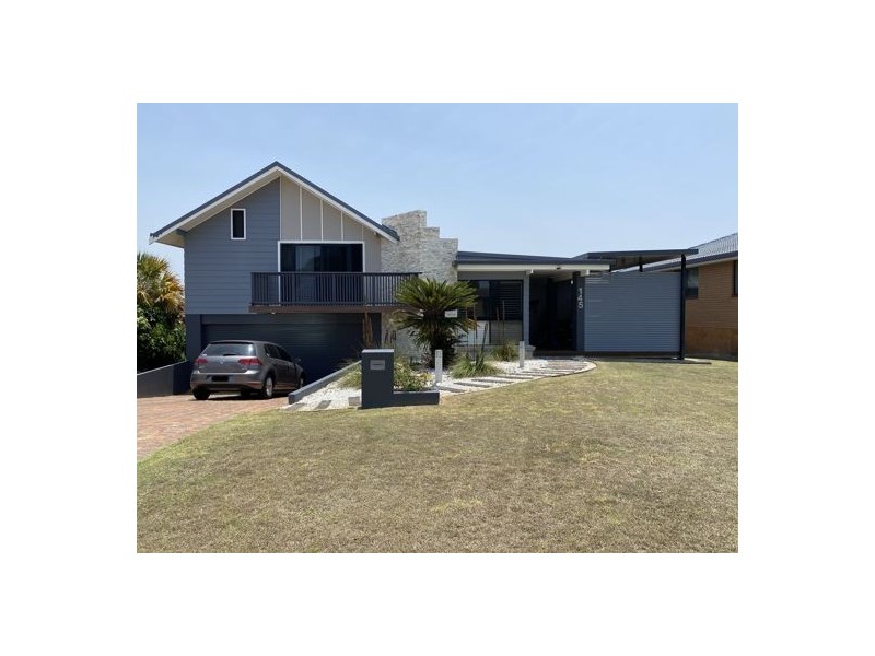 145 Pioneer Parade, Banora Point NSW 2486