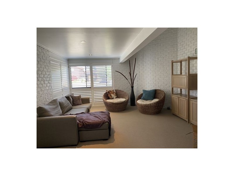 145 Pioneer Parade, Banora Point NSW 2486